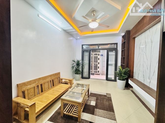 Chỉ 5,2 Tỷ Có Ngay Nhà Hoàng Mai – 31m 4 Tầng – Ngõ Thông Ba Gác – Full Nội Thất. - 2