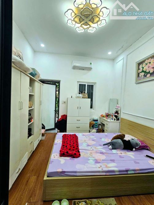 Bán nhà riêng, dân xây phố Quốc Tử Giám, Đống Đa, 30m ra ô tô tránh chỉ 5.1 tỷ - 2