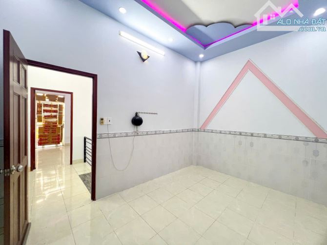 Bán Nhà Trệt Lầu 2 Mặt Tiền Hẻm 138 Trần Hưng Đạo - 2