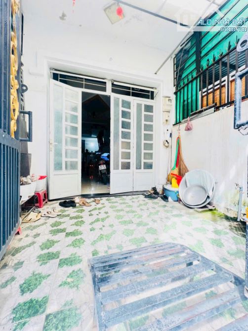 NHÀ BÁN MẶT TIỀN HẺM 96/5 ĐÀO TÔNG NGUYÊN – NGAY CHỢ LÔ ĐẤT - 2