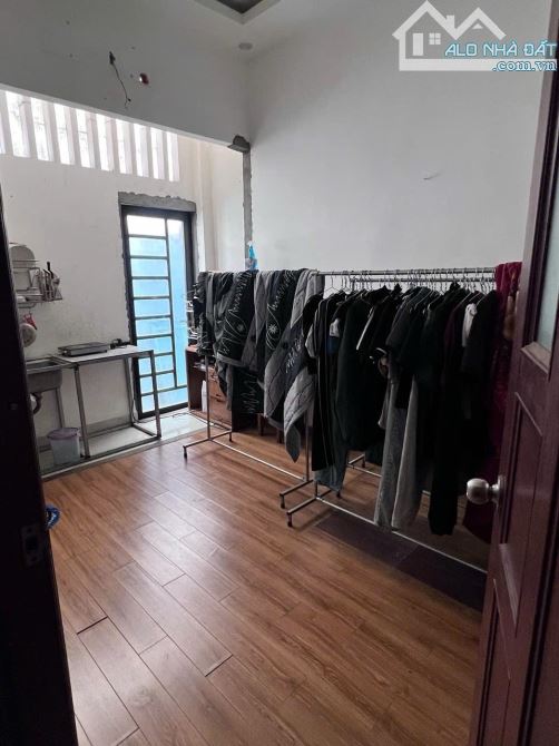 💥SIÊU PHẨM MẶT TIỀN - CƠ HỘI ĐẦU TƯ CỰC HIẾM! 🏡 NHÀ ĐẸP - VỊ TRÍ VÀNG - GIÁ CHỈ 6,2 TỶ - 2