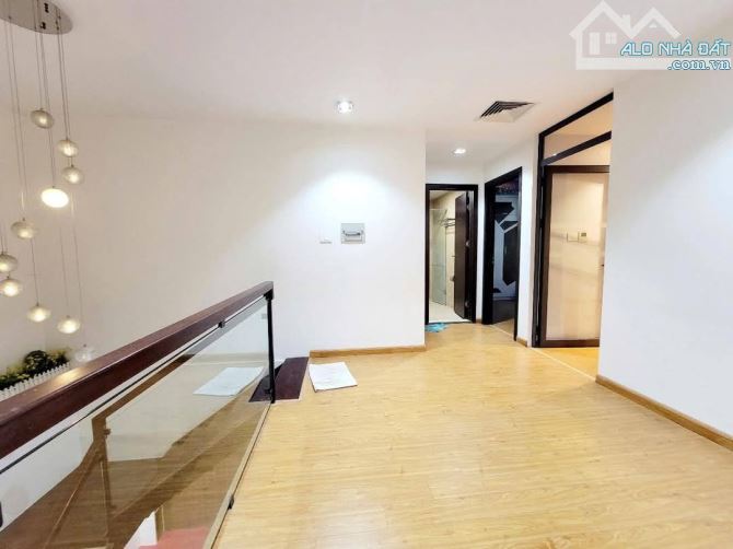 BÁN CĂN HỘ CHUNG CƯ SỐ 3 VŨ PHẠM HÀM - CẦU GIẤY - FUL NỘI THẤT - 230M - 4 NGỦ - 4 VỆ SINH - 2