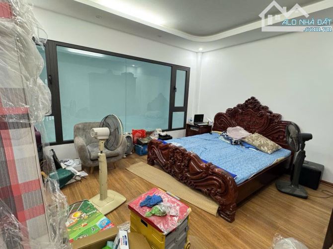 Mặt phố Tây Sơn 80m2, 4 tầng, 32 tỷ giá rẻ không có căn thứ 2, kinh doanh đỉnh, gần hồ - 2