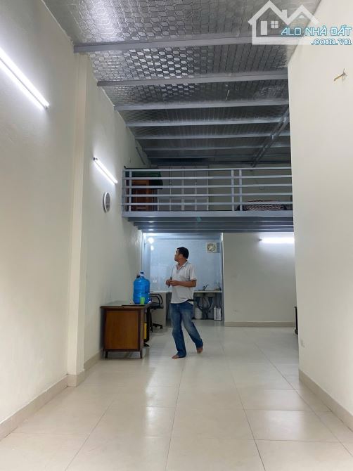 CHO THUÊ NHÀ NGUYÊN CĂN PHỐ ÁI MỘ BỒ ĐỀ - CÓ GÁC XÉP - NỘI THẤT CƠ BẢN - Ở HỘ GIA ĐÌNH - 2