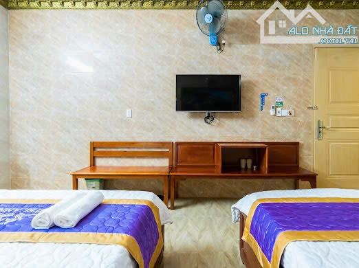 Bán Khách Sạn khu Cityland Gò Vấp, 9 x 21m hầm 6 tầng 26 phòng Giá 36 tỷ - 2
