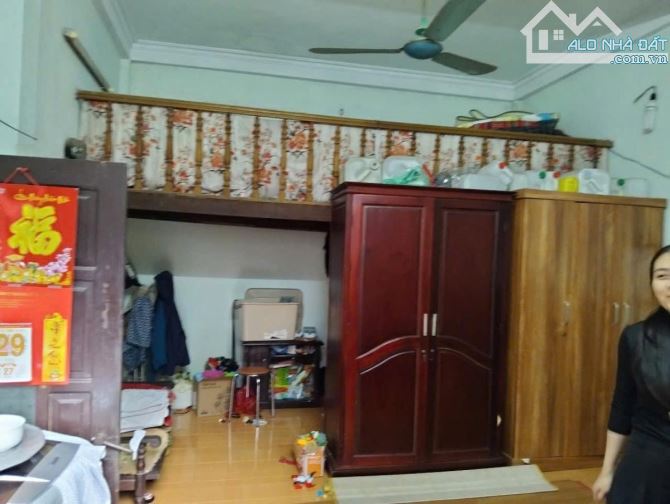 BÁN NHÀ NGUYỄN TRÃI 31 m 3t mt 6.9m giá nhỉnh 6 tỷ - 2