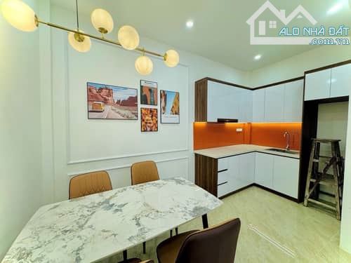 TRƯƠNG ĐỊNH NHÀ ĐẸP HAI THOÁNG, MẶT TIỀN RỘNG - 2