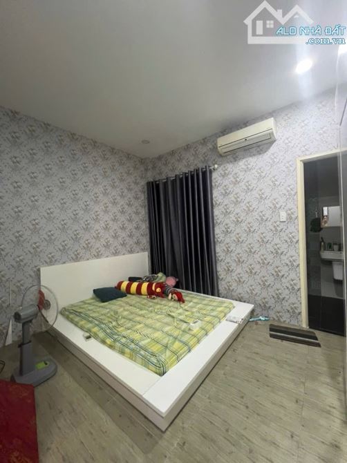 MẶT TIỀN ĐƯỜNG SỐ 57- KHU BÌNH PHÚ -DT: 4X16M - 4 TẦNG -9 TỶ 7 - 2