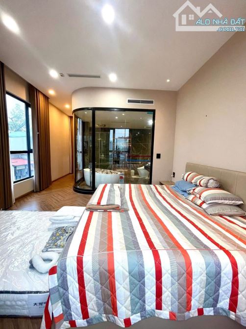 BÁN NHÀ PHÂN LÔ LÝ NAM ĐẾ HOÀN KIẾM - 75M 8T MT 13M - OTO ĐỖ CỬA LÔ GÓC 3 THOÁNG THANG MÁY - 2
