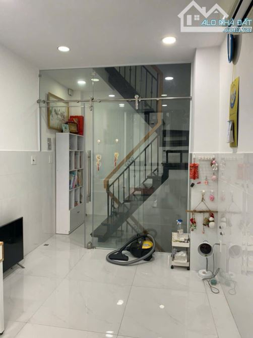 BÁN NHÀ 72M2 LẠC LONG QUÂN - P10 - TÂN BÌNH. - 1