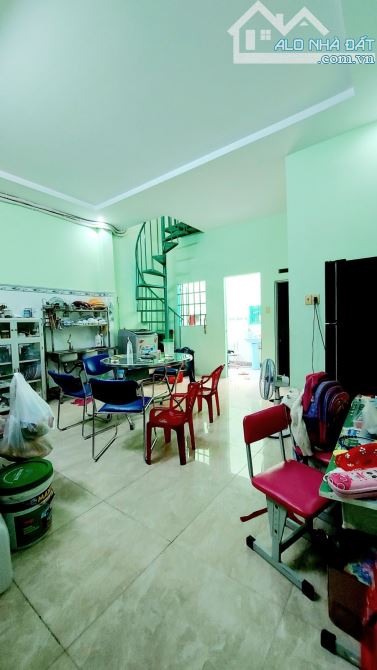 Đông Hưng Thuận Quận 12 gần Chợ Cầu - Cấp 4 129m2 5x26 - HXH hẻm thông - Chỉ 5,6 tỷ - 2