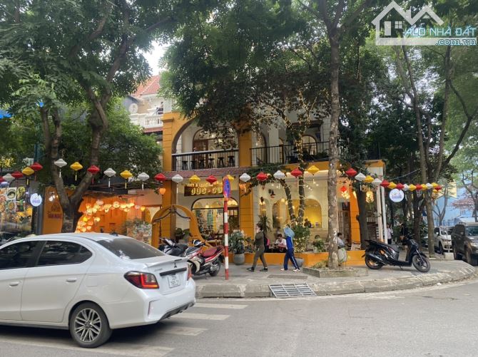 Siêu phẩm biệt thự- mặt phố- KD- đẳng cấp- Khu Lão Thành Cách Mạng- 200m2- MT: 26m- 98 tỷ - 2