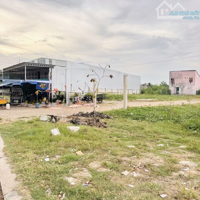 CHO THUÊ ĐẤT DIỆN TÍCH LỚN 4.500M2 MẶT TIỀN QL 91B GẦN CẦU RẠCH SÚC NGÃ TƯ LỚN LỘ 40M - 2