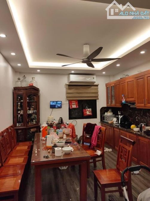 MẶT PHỐ CHÙA QUỲNH, HAI BÀ TRƯNG, VỈA HÈ RỘNG, Ô TÔ TRÁNH, 2 THOÁNG, KINH DOANH 50M2. - 2