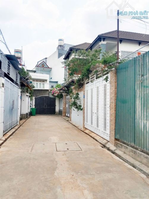 Đất hẻm 102 nguyễn tất thành. 2 tỷ590. Hướng đông nam - 2
