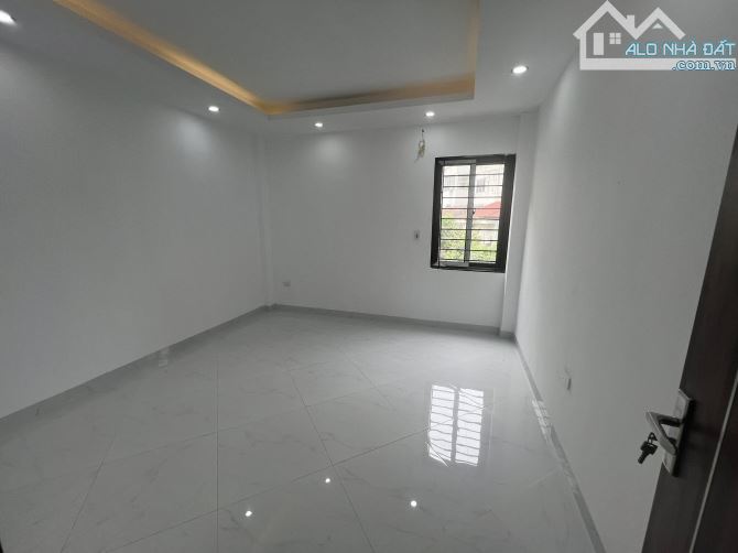 Nhà trung tâm Hoài Đức, Cát Quế 42M 4 Tầng, ngõ 3m, 2 mặt thoáng giá 3.45 tỷ - 3