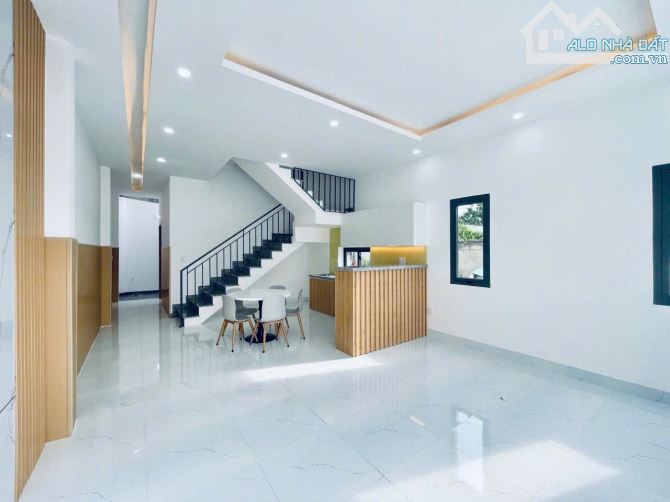 Nhà siêu hiện đại sổ riêng thổ cư đầy đủ nội thất, cách trục đường chính 50m - 3
