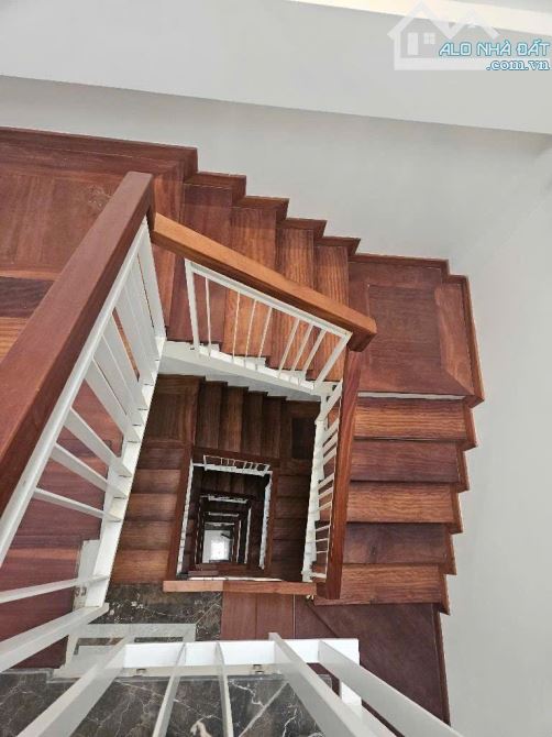BÁN BIỆT THỰ KHU VIP ĐƯỜNG NGUYỄN TRÃI – 100M² – 6 TẦNG – MT 7M. THANG MÁY. GARA Ô TÔ. - 3