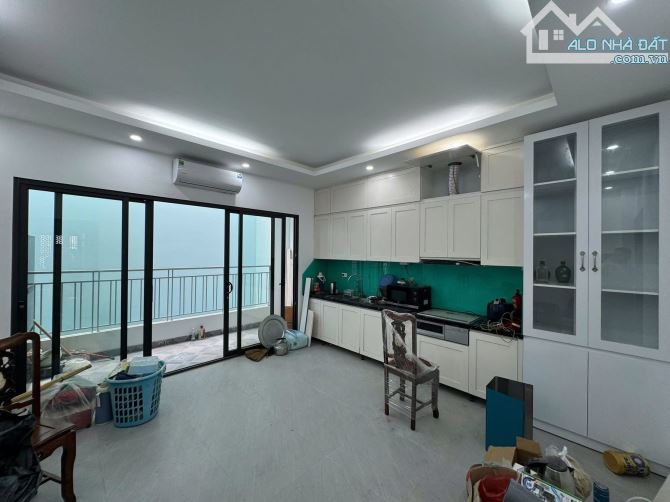 Minh Khai oto tránh nhà xây mới 7 tầng có thang máy , kd cực tốt . Vị trí đi lại thuận lợi - 3