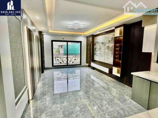 CHO THUÊ NHÀ MẶT PHỐ HƯNG PHÚC, LÔ GÓC, THANG MÁY, GARA Ô TÔ, 6 TẦNG, 40M2 - 3