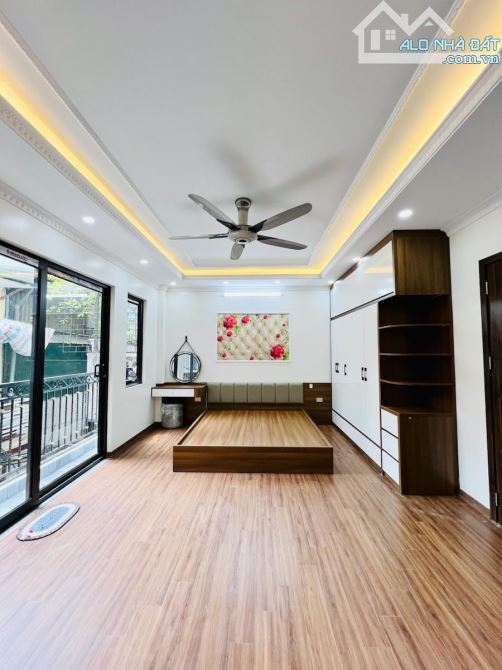 Gia đình cần bán gấp căn nhà mới đẹp tại phố Tam Trinh – thiết kế hiện đại,đủ công năng - 3