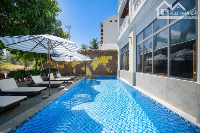 Bán khách sạn 3 sao mặt biển - Cửa Đại Hội An, DT 400m2, 6 tầng + 1 tầng hầm - 3