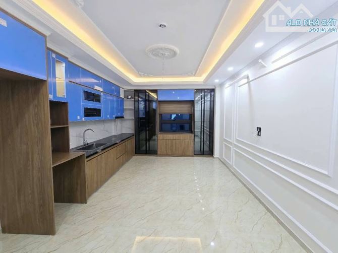 Toà 8 tầng xây mới Văn phòng, CTY, CHDV 20m MP Đội Cấn, ngõ thông, sổ 55m2. Giá 18.5 tỷ - 3