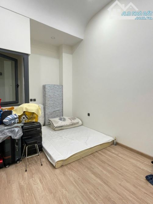 Nhà đẹp Phạm Văn Bạch, P15 Tân Bình. DT 52m2. 3 tầng BTCT. Ngang A4 nở hậu. Giá 5.15 tỷ TL - 3