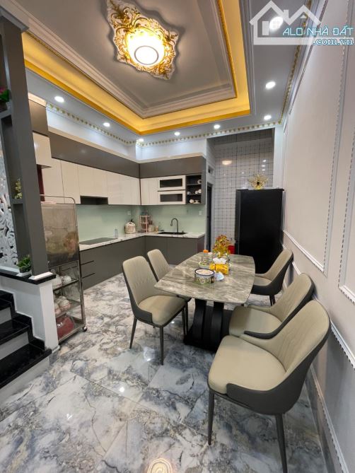 MẶT TIỀN KINH DOANH TRẦN VĂN KIỂU-P.11- Q.6 - SÁT HẬU GIANG - 4X19M - 5 TẦNG - CHỈ 15 TỶ 2 - 3
