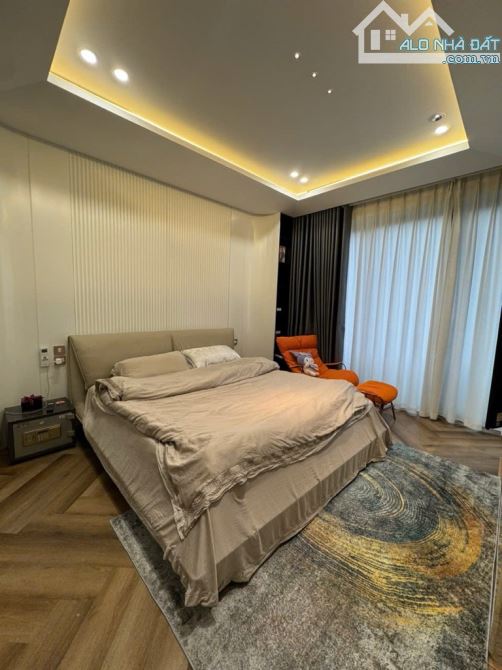 Bán nhà ngọc lâm 48/50m2 dân xây , 6 tầng tháng máy , gara ô tô - 10