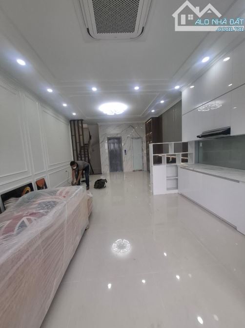 SIÊU PHẨM PHỐ VĂN PHÚ - NGÕ TO NHƯ PHỐ - PHÂN LÔ VỈA HÈ - OTO TRÁNH - 7 TẦNG - THANG MÁY - 3