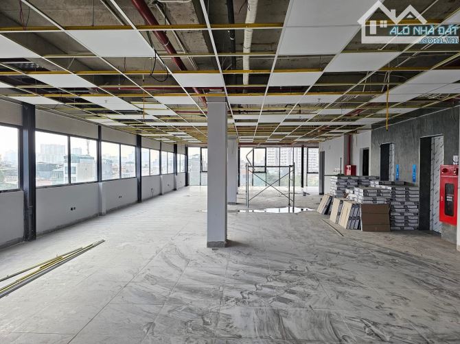 BÁN TOÀ VĂN PHÒNG MẶT PHỐ VŨ TÔNG PHAN 310m2 - 10T THANG MÁY - MT 11m - 145 TỶ -LÔ GÓC-HẦM - 3