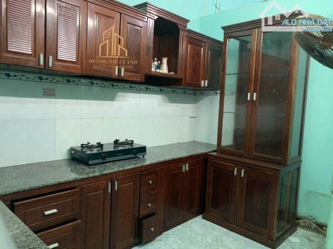 Bán nhà 1 trệt 3 lầu mặt tiền Hoàng Diệu Dt:4x24m (nở hậu)  (thổ cư: 100%) hướng: bắc - gi - 3
