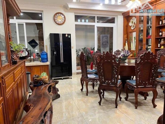 BIỆT THỰ ĐẲNG CẤP- NGANG BỀ THẾ 8M- FULL NỘI THẤT GỖ CAO CẤP NHẬP KHẨU - Đ. HUỲNH TẤN PHÁT - 3