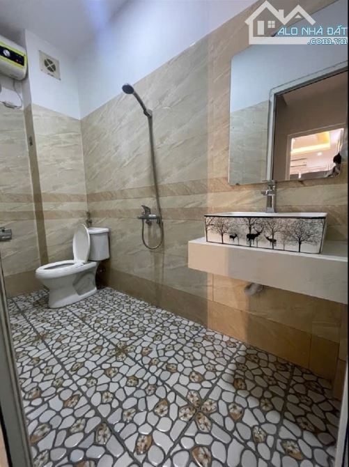 Bán nhà cách mặt phố 3 bước - Nhà mới - ngõ nông rộng thoáng - 3