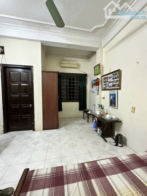 Cần bán gấp siêu phẩm phân lô Trần Quốc Hoàn 37m2 6T, ô tô tránh, dừng đỗ, ngõ thông kinh - 3