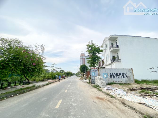 Siêu Phẩm , 2 Mặt Tiền Trước Sau View Kênh Đông Nam Thuỷ An - 4