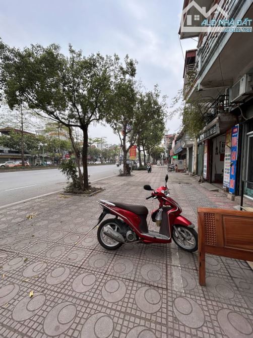 Bán đất tặng nhà mặt phố Ngô Gia Tự 310m 2 tầng đang kinh doanh đồ gỗ nội thất hơn 40 tỷ - 4