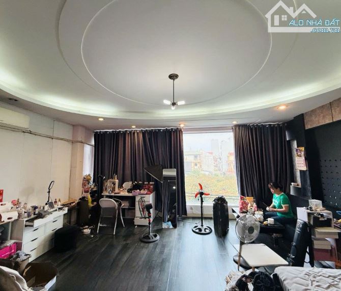 Nhà đường đôi Phú Thượng đối diện Ciputra ô tô trong nhà, dt 80m2, mt 7m, 8 tầng thang - 4