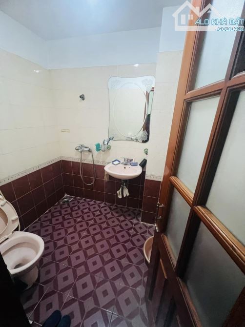 Bán nhà Vũ Tông Phan - giá Đầu Tư - 63m2 chỉ 12.5 tỷ - Ngõ nông rộng 20m ra phố - 4