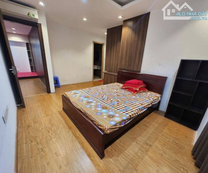 BÁN CĂN HỘ CHUNG CƯ SỐ 3 VŨ PHẠM HÀM - CẦU GIẤY - FUL NỘI THẤT - 230M - 4 NGỦ - 4 VỆ SINH - 4