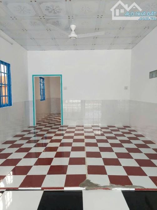 Bán nhanh căn nhà Ngay sát bên bệnh viện huyện Hóc Môn. 1 sẹc đường Bà Triệu, 850 triệu - 4