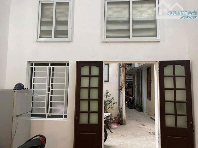 BÁN NHÀ NGUYỄN TRÃI 31 m 3t mt 6.9m giá nhỉnh 6 tỷ - 4