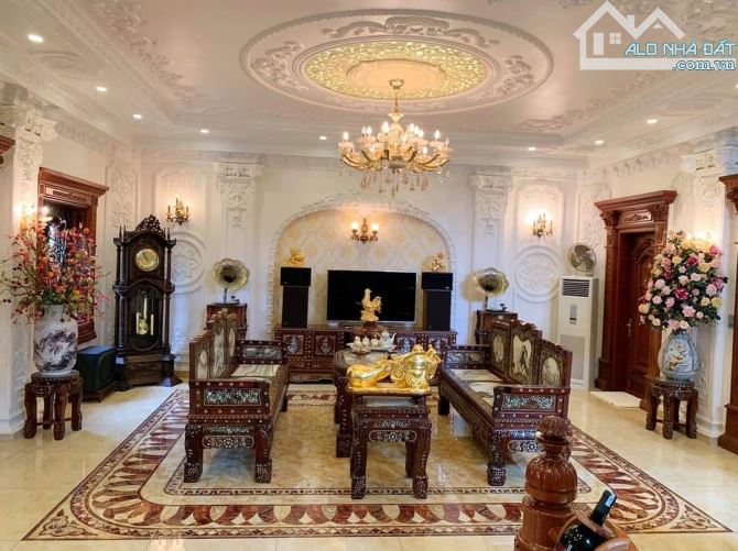 BÁN NHÀ RIÊNG PHỐ XÃ ĐÀN - LÔ GÓC - 4 Ô TRÁNH - VỈA HÈ - KINH DOANH - 200M2 CHỈ 57 TỶ - 4