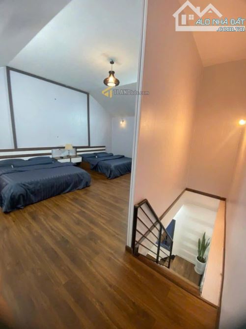 BÁN NHÀ TRUNG TÂM P2 . DT 84m2 , có sân đậu ô tô , giá 5 Tỷ 9 - 4