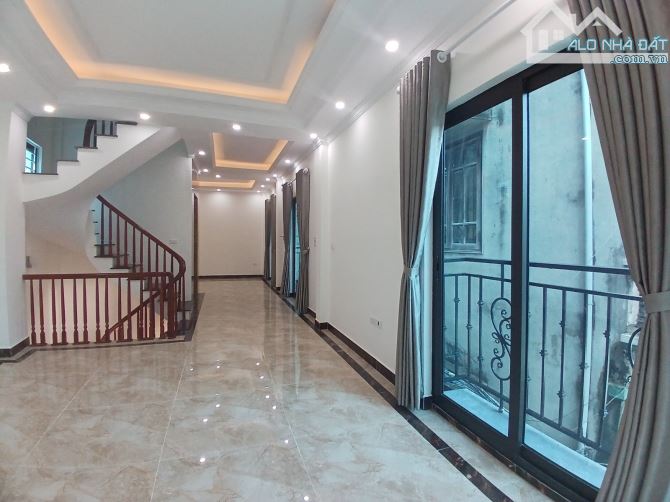 Bán nhà Mp Đa Sĩ , dt 54m2, 6t thang máy, lô góc, kd, giá 14.5 tỷ - 4