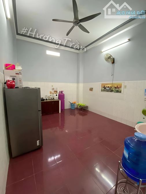 BÁN NHÀ 2 TẦNG MẶT TIỀN ĐƯỜNG TRẦN NGỌC QUẾ - cách 30/4 chỉ 4 căn - 4