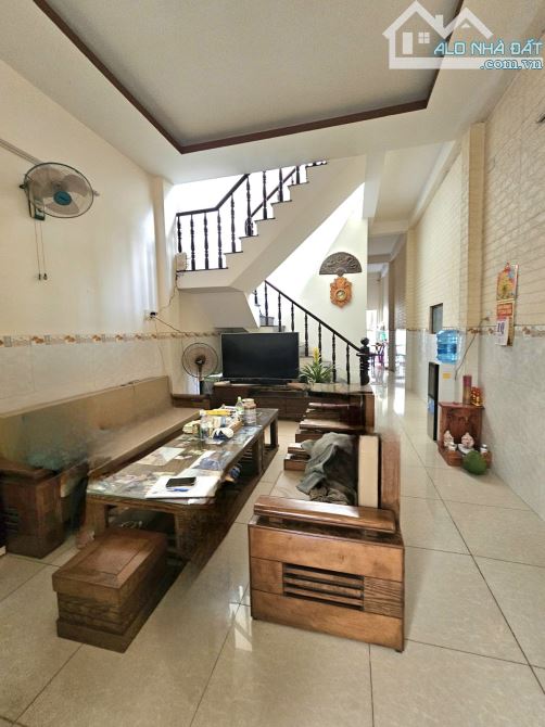 NHÀ MẶT TIỀN ĐÔNG THẠNH - KINH DOANH TỐT - DT 84M2 - TRỆT ,LẦU ĐÚC BTCT - GIÁ CHỈ 4,2 TỶ T - 5
