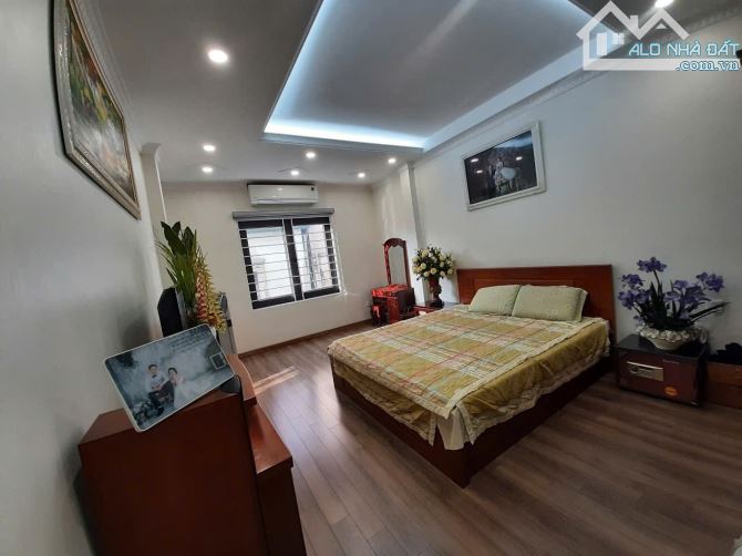 Tôn Đức Thắng, Phân Lô Ô tô, 2 thoáng, Nhà mới ở ngay, dt 36m, 5 tầng, MT 3.8m, Giá 16 tỷ. - 5