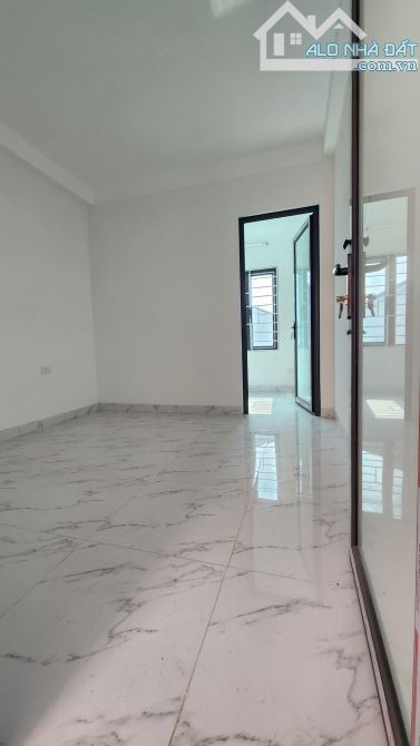 NHÀ GẦN CHỢ, NGHĨA LỘ, YÊN NGHĨA, HÀ ĐÔNG, DT 30M2, 4 TẦNG, MT 3.2M, GIÁ 5.1 TỶ - 6